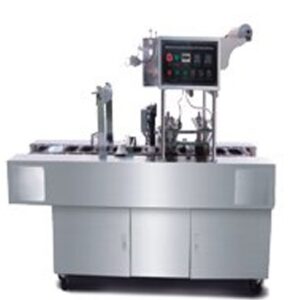 Para llenado y sellado de productos líquidos